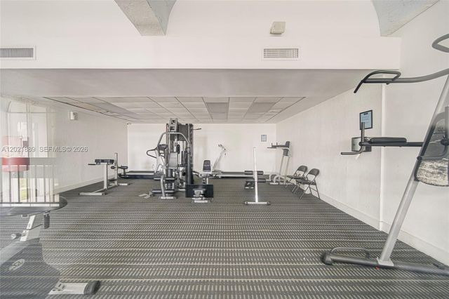 494 NW 165th St Rd C-205, Miami, FL 33169