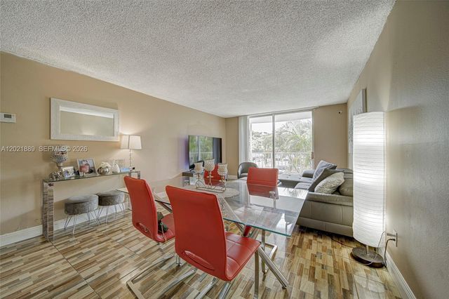 494 NW 165th St Rd C-205, Miami, FL 33169