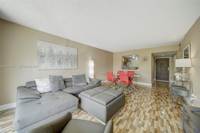494 NW 165th St Rd C-205, Miami, FL 33169