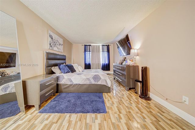 494 NW 165th St Rd C-205, Miami, FL 33169