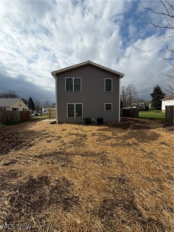 161 High Street, Elyria, OH 44035