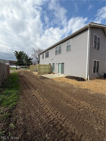 161 High Street, Elyria, OH 44035