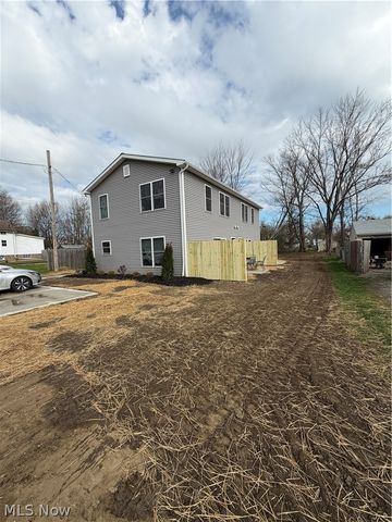 161 High Street, Elyria, OH 44035