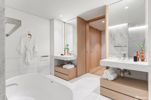 1 Steuart Lane 605, San Francisco, CA 94105