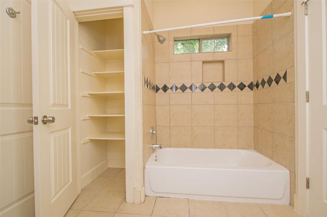 5405 Avenue H A, Austin, TX 78751