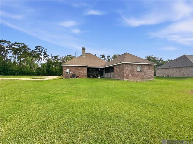 44129 La Hwy 431, St Amant, LA 70774