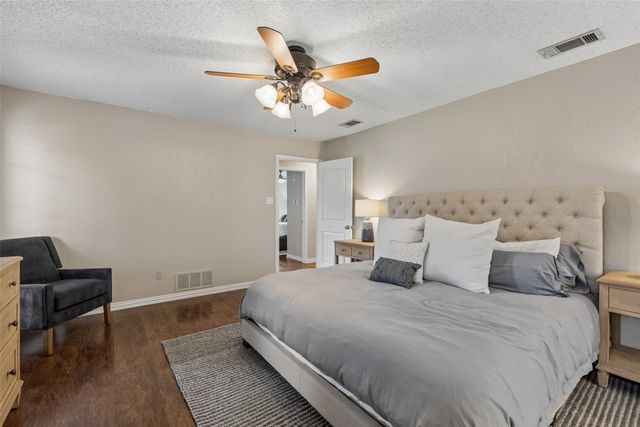 5112 Park Lake Court, Sachse, TX 75048