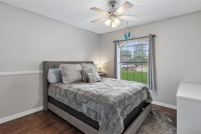 5112 Park Lake Court, Sachse, TX 75048