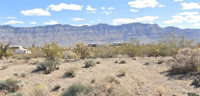 30320 N Bright Angel Drive, Meadview, AZ 86444