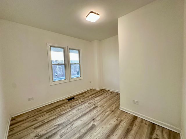 801 S 16th Avenue, Maywood, IL 60153