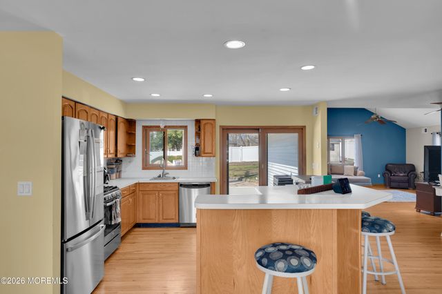 203 Gilford Avenue, Island Heights, NJ 08732