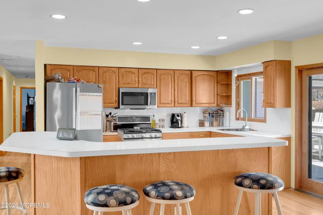 203 Gilford Avenue, Island Heights, NJ 08732