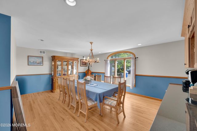 203 Gilford Avenue, Island Heights, NJ 08732