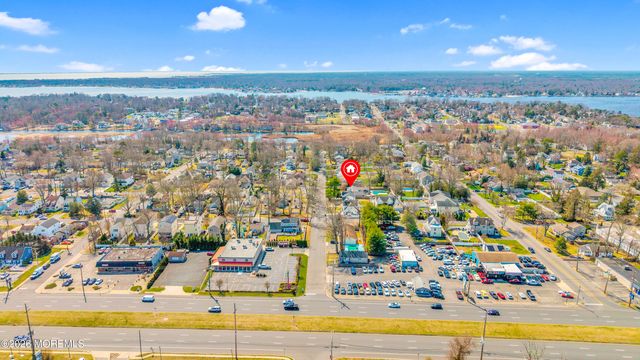 203 Gilford Avenue, Island Heights, NJ 08732