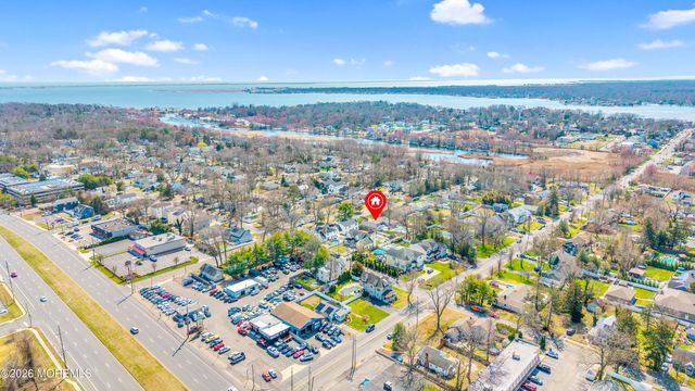 203 Gilford Avenue, Island Heights, NJ 08732