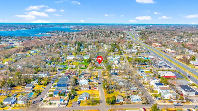 203 Gilford Avenue, Island Heights, NJ 08732