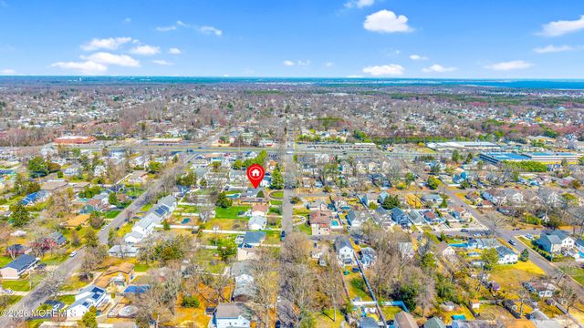 203 Gilford Avenue, Island Heights, NJ 08732