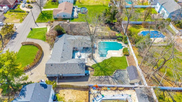 203 Gilford Avenue, Island Heights, NJ 08732