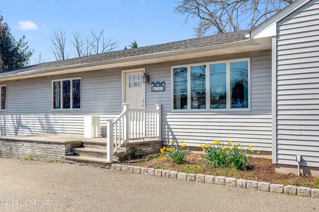 203 Gilford Avenue, Island Heights, NJ 08732