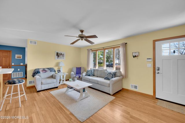 203 Gilford Avenue, Island Heights, NJ 08732