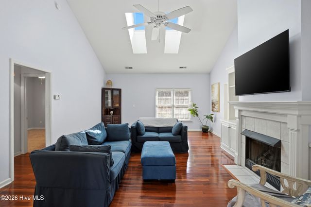 200 Greenwich Lane, Wilmington, NC 28409