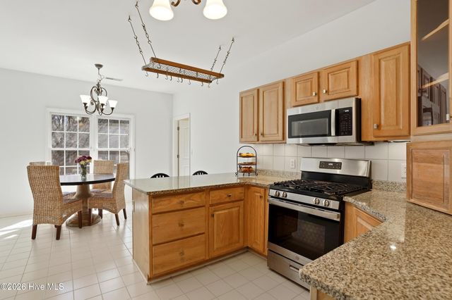 200 Greenwich Lane, Wilmington, NC 28409