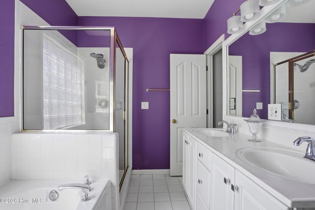 200 Greenwich Lane, Wilmington, NC 28409