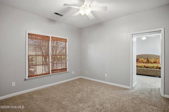 200 Greenwich Lane, Wilmington, NC 28409