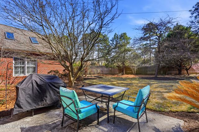 200 Greenwich Lane, Wilmington, NC 28409