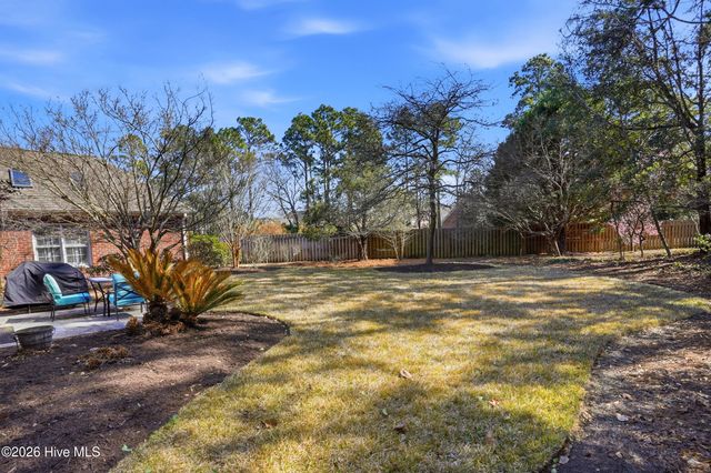 200 Greenwich Lane, Wilmington, NC 28409