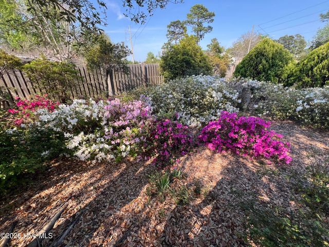 200 Greenwich Lane, Wilmington, NC 28409