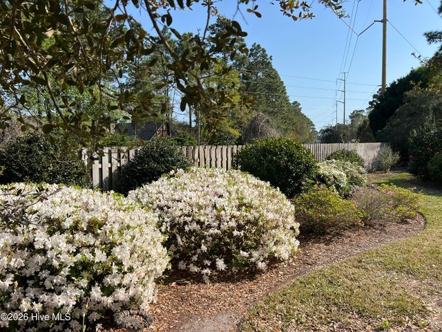 200 Greenwich Lane, Wilmington, NC 28409