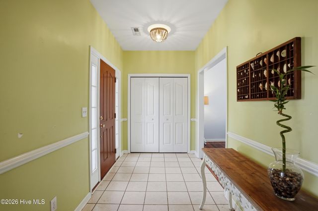 200 Greenwich Lane, Wilmington, NC 28409