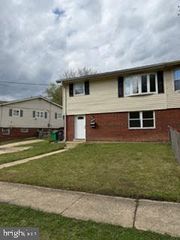 2200 OLSON ST, Temple Hills, MD 20748