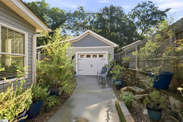 23 Underwood Avenue, Greenville, SC 29607