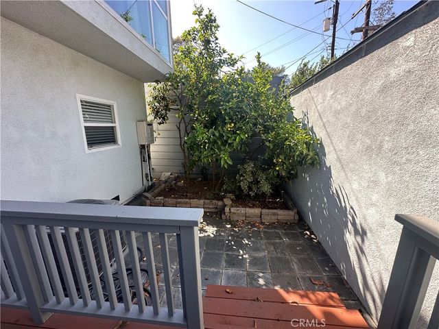 8801 Cattaraugus, Los Angeles, CA 90034
