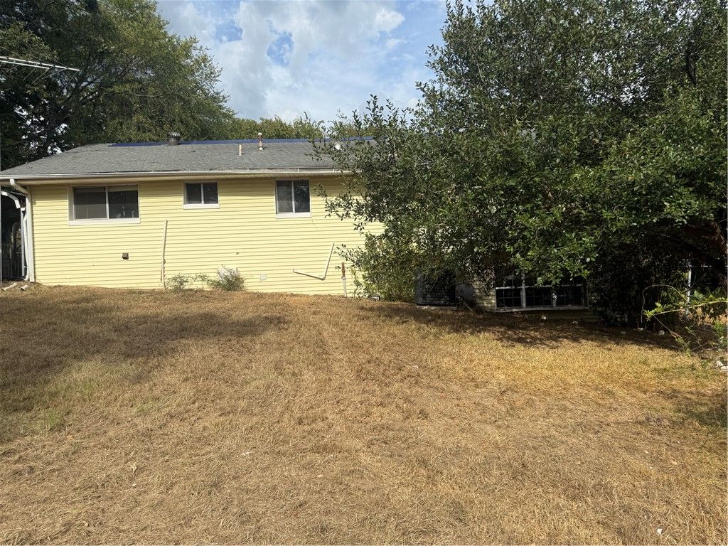 106 Post Oak, Hilltop Lakes, TX 77871 — photo 4