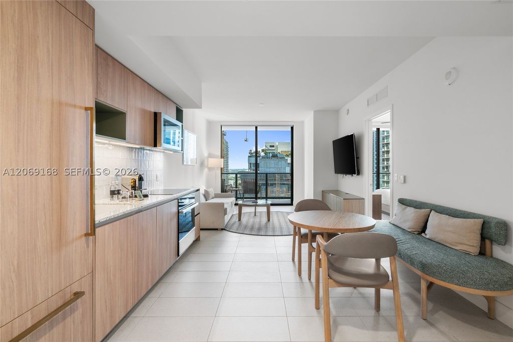 159 NE 6th St 2804, Miami, FL 33132