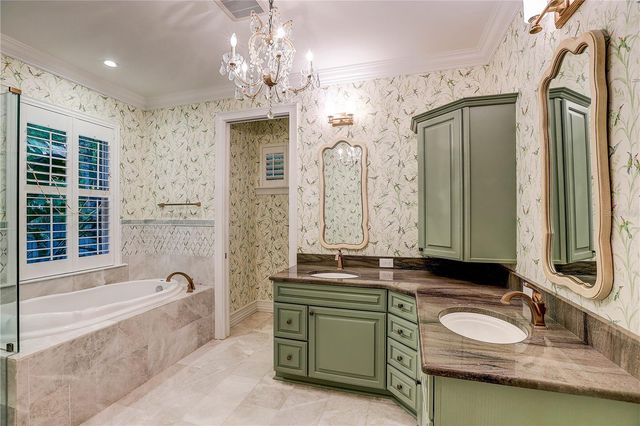 1508 ECKLES DRIVE, Tampa, FL 33612