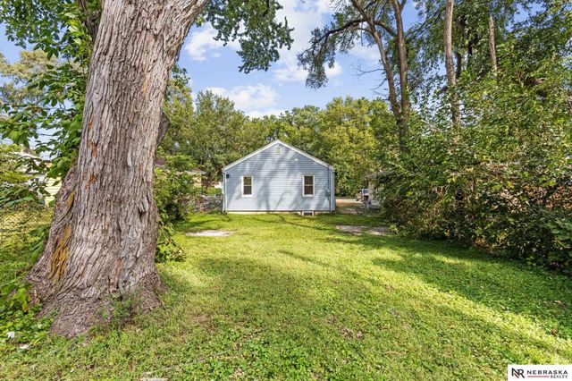 3532 N 39th Street, Omaha, NE 68111