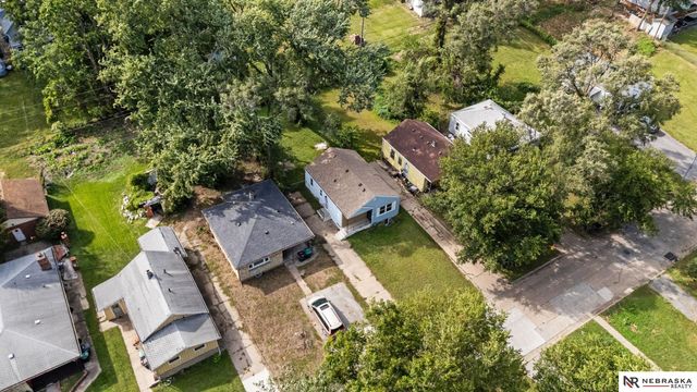 3532 N 39th Street, Omaha, NE 68111