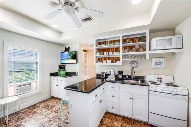 134 N Alister St 19, Port Aransas, TX 78373