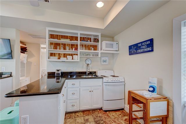 134 N Alister St 19, Port Aransas, TX 78373