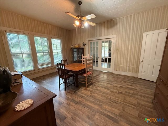 202 S Virginia Street, Port Lavaca, TX 77979