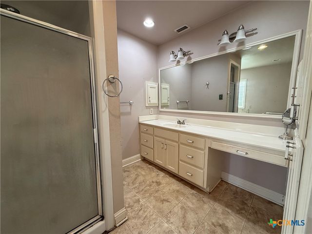 202 S Virginia Street, Port Lavaca, TX 77979