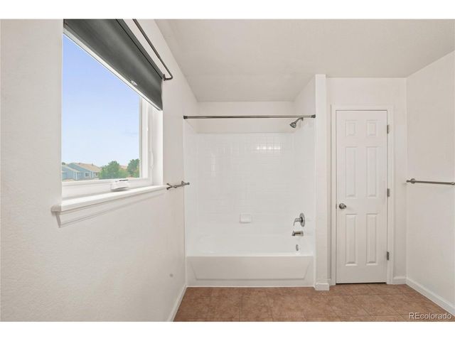 9687 Eagle Creek Pkwy, Commerce City, CO 80022