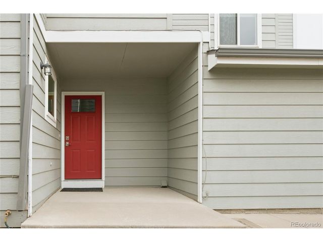 9687 Eagle Creek Pkwy, Commerce City, CO 80022
