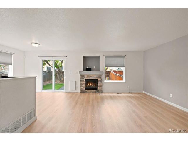 9687 Eagle Creek Pkwy, Commerce City, CO 80022