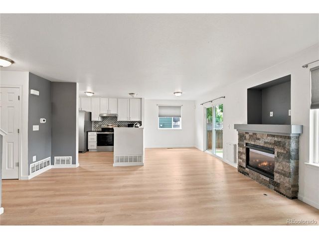 9687 Eagle Creek Pkwy, Commerce City, CO 80022