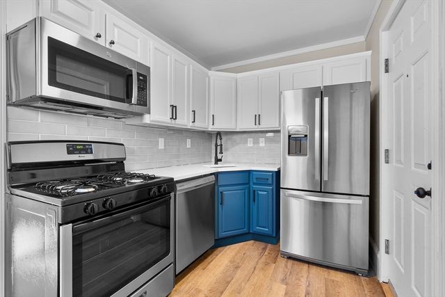 16 Hawthorne Street, Boston, MA 02119